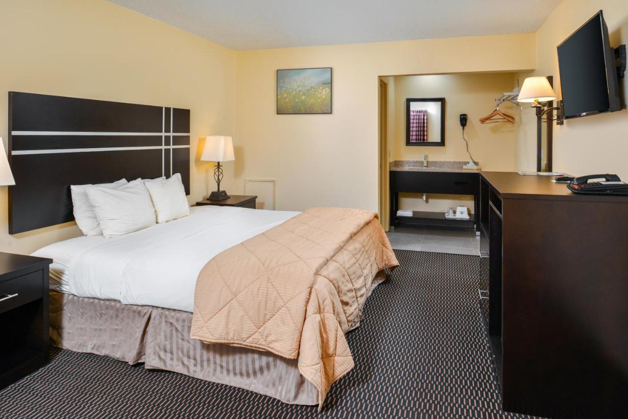 Soudersburg Inn & Suites Lancaster Ronks Exteriér fotografie