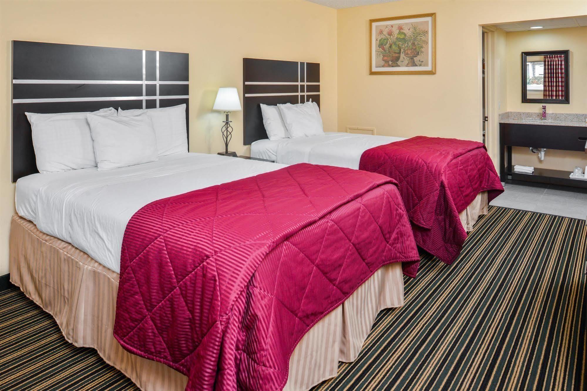 Soudersburg Inn & Suites Lancaster Ronks Exteriér fotografie